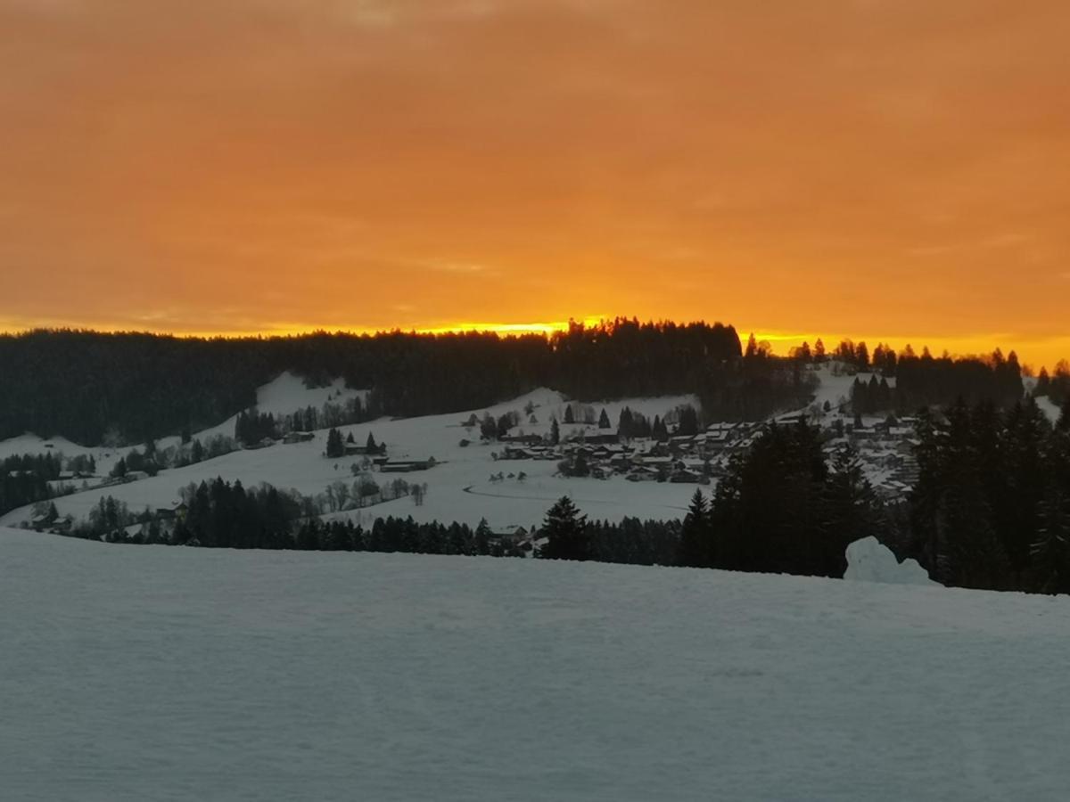 Ferienwohnung Im Landhausstil Oberreute Bagian luar foto